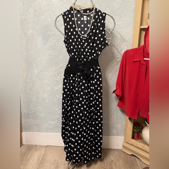 Jones New York Dresses & Skirts - Jones New York   Black and White polkadot   V-Neck Maxi Dress